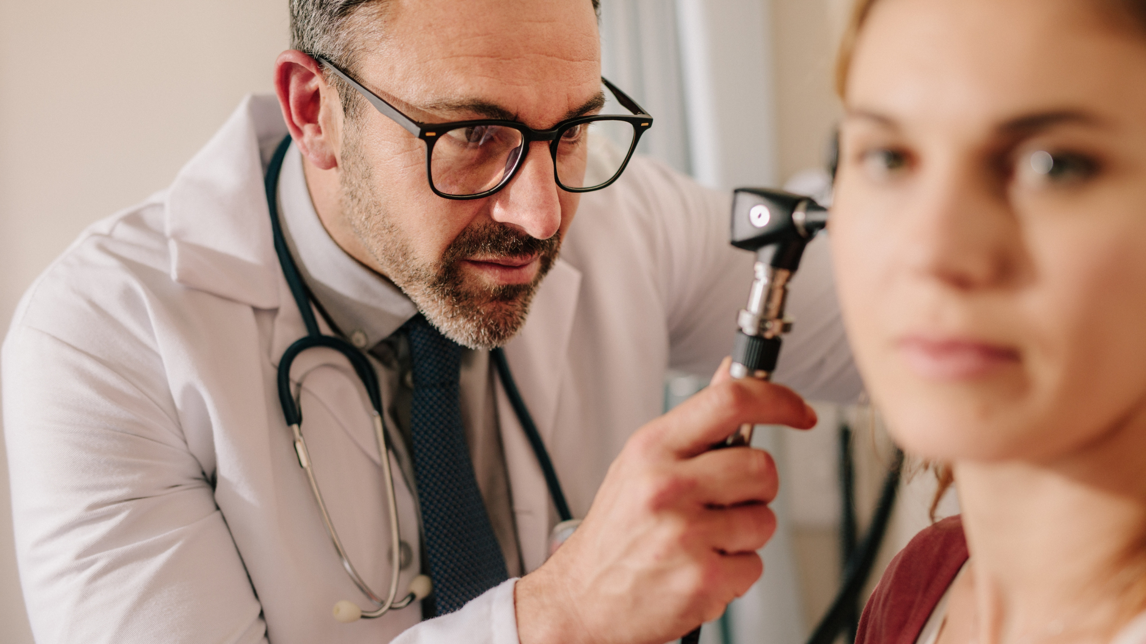 Samoplačniški pregled ušes v Ljubljani za hitro diagnostiko težav s sluhom