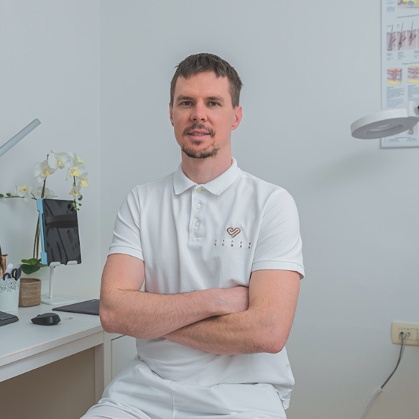 Martin Škrlec dr. med, Zdravnik Martin Škrlec
